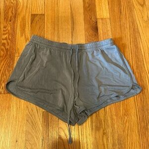 Garage Women’s Shorts Size Small